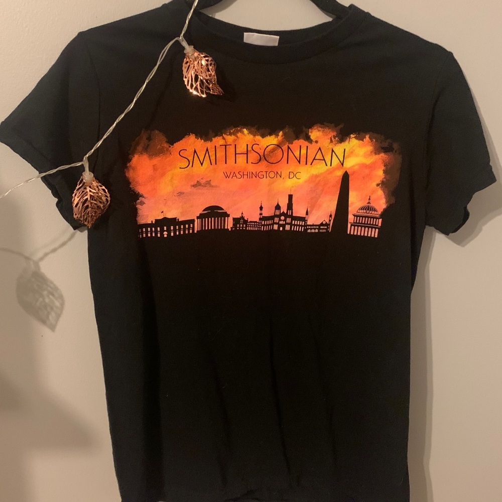 Smithsonian museum T-shirt